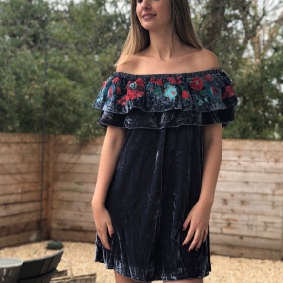 Velvet Off The Shoulder Dress - Picture 4 of 8